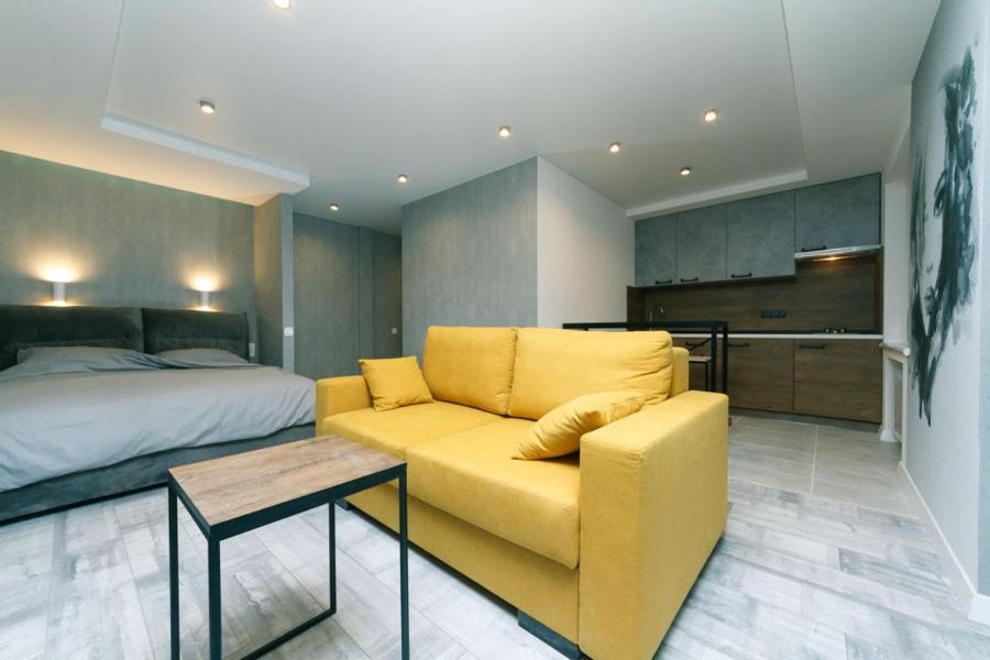 Hotrent City Kyiv Exterior photo