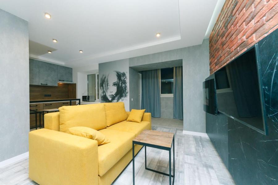 Hotrent City Kyiv Exterior photo