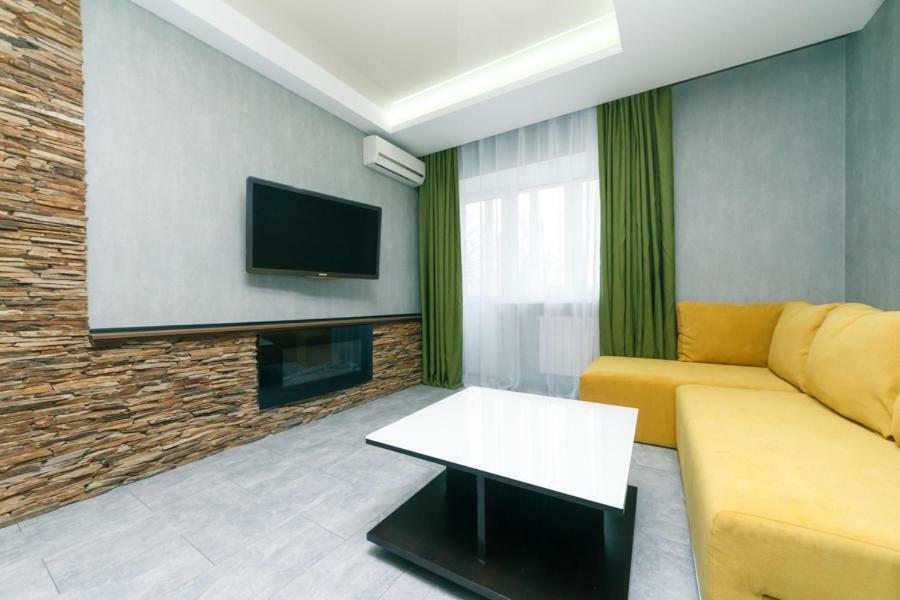 Hotrent City Kyiv Exterior photo